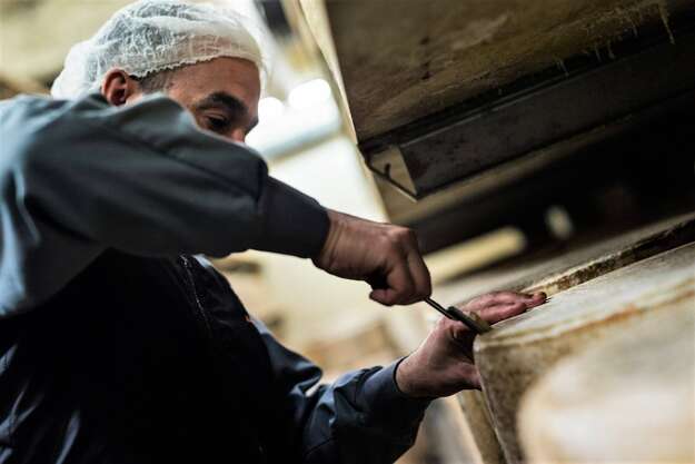 Affineur, le super-héros de l’élevage des fromages
